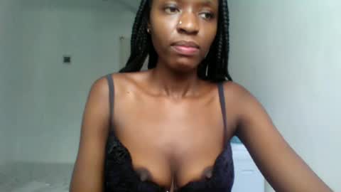 Snapshot of slimandthick1 chatting on 04-23-26, 07:09 slimandthick1 online show from 04-23-26, 07:09