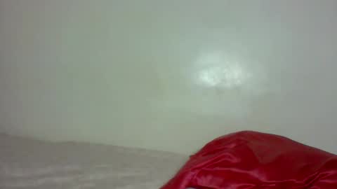 Snapshot of slimdiva chatting on 05-04-26, 04:08 slimdiva online show from 05-04-26, 04:08