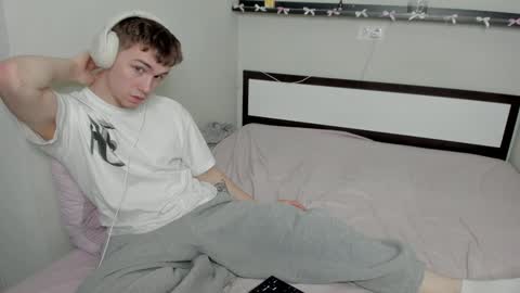 Mila online show from 01-16-25, 09:27