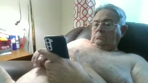 Snapshot of slippery_duck chatting on 12-21-24, 02:04 slippery_duck online show from 12-21-24, 02:04