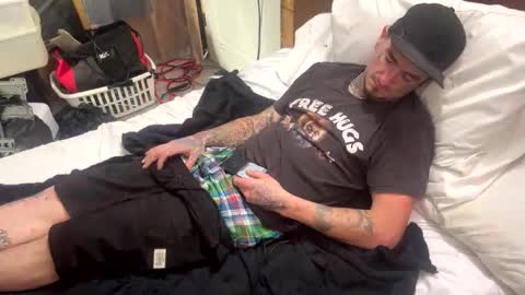Snapshot of slotsnake chatting on 04-19-26, 06:21 Soulsnatcherz online show from 04-19-26, 06:21
