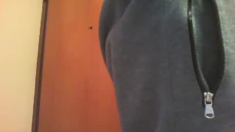 Snapshot of slut_eneemis_slave chatting on 12-04-24, 03:54 SluttySub online show from 12-04-24, 03:54