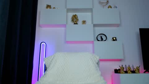 Ariana online show from 02-21-26, 06:03