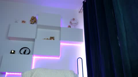 Ariana online show from 03-16-26, 07:34