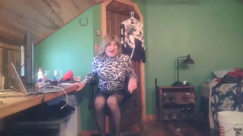 slutjennifertransxx online show from 09-12-25, 02:55