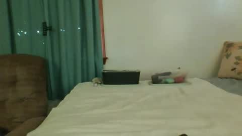 Snapshot of sluttamer72 chatting on 04-27-26, 12:47 Jade and Thomas online show from 04-27-26, 12:47