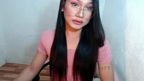 Snapshot of slutty_classyxx chatting on 01-30-25, 05:39 Lovie online show from 01-30-25, 05:39