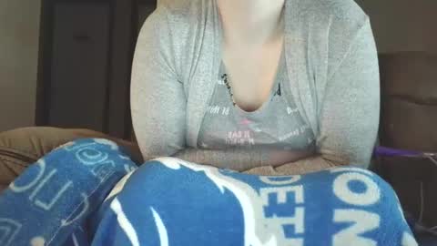 Snapshot of slutty_redhead3 chatting on 05-26-26, 12:50 Slutty redhead3 online show from 05-26-26, 12:50