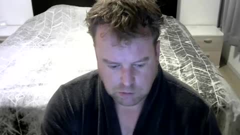 sluttynakedguy05_5 online show from 12-29-24, 10:23