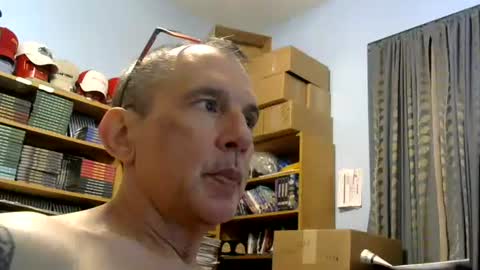 Snapshot of sluttyslave81 chatting on 06-08-26, 05:41 sluttyslave81 online show from 06-08-26, 05:41