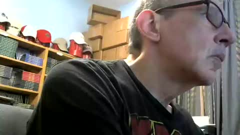 Snapshot of sluttyslave81 chatting on 06-09-26, 05:30 sluttyslave81 online show from 06-09-26, 05:30