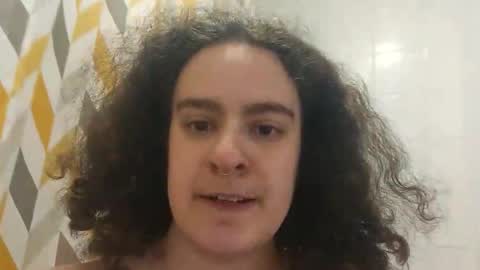 Snapshot of sluttysuzie17 chatting on 04-26-26, 04:04 SluttySuzie17 online show from 04-26-26, 04:04