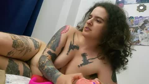 Snapshot of sluttysuzie17 chatting on 07-21-26, 03:42 SluttySuzie17 online show from 07-21-26, 03:42