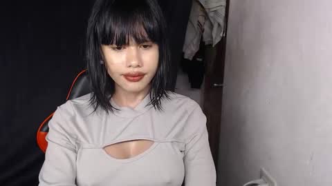 Jennifer online show from 12-19-25, 08:21