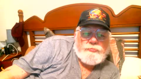 Snapshot of slydevil_1954 chatting on 09-12-25, 12:22 Slydevil online show from 09-12-25, 12:22