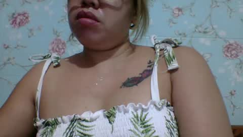 Lovewella online show from 07-17-26, 03:13