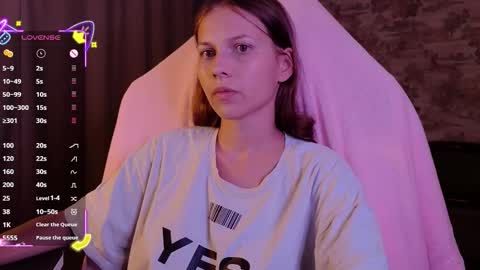 Emma online show from 09-24-25, 04:10