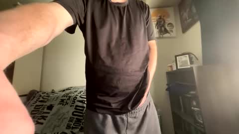 smalldick0324 online show from 06-04-26, 12:33