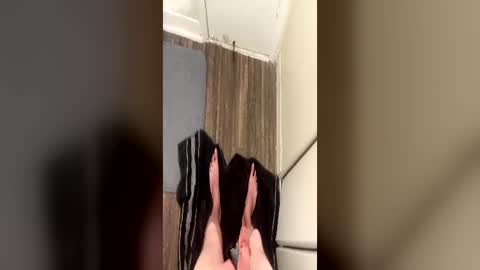 smalldick0324 online show from 07-06-26, 12:13