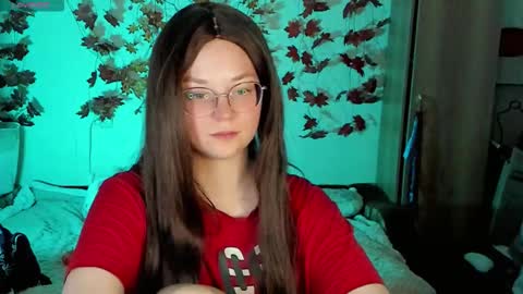 Snapshot of smallimpmeili chatting on 10-10-25, 08:19 smallimpmeili online show from 10-10-25, 08:19