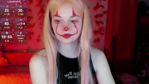 Snapshot of smallimpmeili chatting on 10-18-25, 08:09 smallimpmeili online show from 10-18-25, 08:09