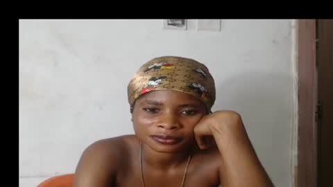 Snapshot of smallsluty chatting on 06-11-26, 02:53 smallsluty online show from 06-11-26, 02:53
