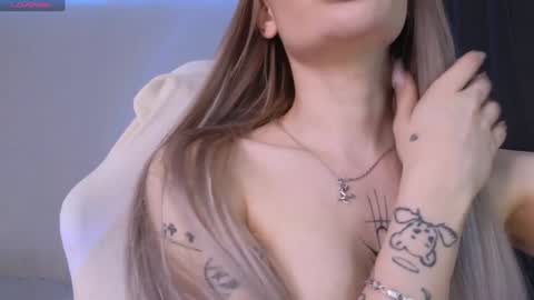 Snapshot of smanuna chatting on 12-12-24, 12:38 Manuna online show from 12-12-24, 12:38