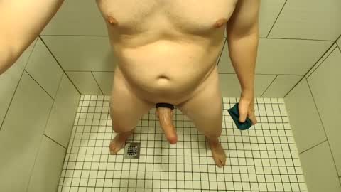 Snapshot of smario85 chatting on 09-22-25, 10:56 SuperMario online show from 09-22-25, 10:56