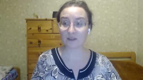 smart_rose online show from 02-10-25, 09:47