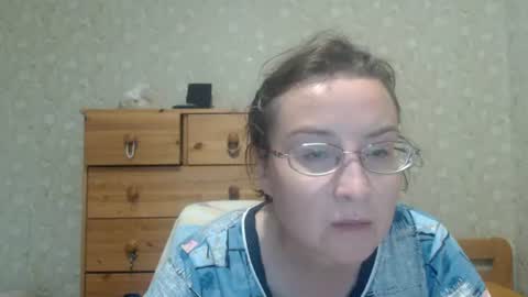 Snapshot of smart_rose chatting on 07-06-26, 05:26 smart_rose online show from 07-06-26, 05:26