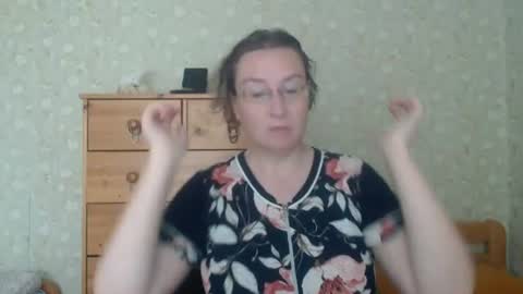 Snapshot of smart_rose chatting on 07-12-26, 09:00 smart_rose online show from 07-12-26, 09:00