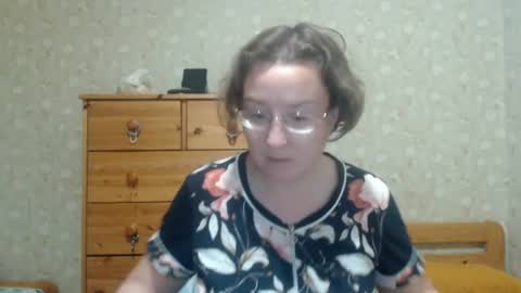 Snapshot of smart_rose chatting on 07-12-26, 09:28 smart_rose online show from 07-12-26, 09:28