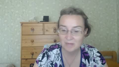 Snapshot of smart_rose chatting on 07-18-26, 12:09 smart_rose online show from 07-18-26, 12:09