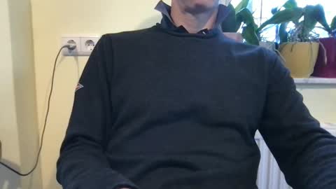 Snapshot of smart_sex69 chatting on 10-28-25, 08:40 smart_sex69 online show from 10-28-25, 08:40