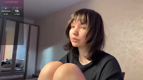 Snapshot of smartcoolgirl chatting on 11-17-25, 09:59 Jess online show from 11-17-25, 09:59