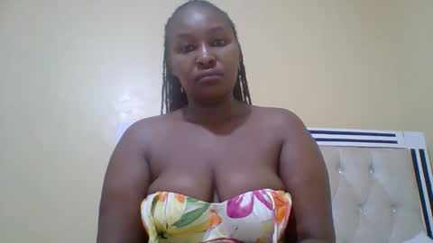 Snapshot of smartqueen1 chatting on 06-02-26, 02:57 Katerina online show from 06-02-26, 02:57