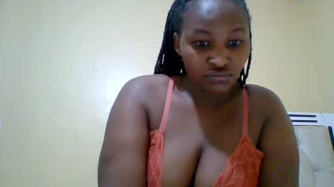 Snapshot of smartqueen1 chatting on 06-23-26, 02:09 Katerina online show from 06-23-26, 02:09