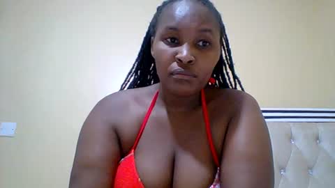 Snapshot of smartqueen1 chatting on 06-24-26, 12:59 Katerina online show from 06-24-26, 12:59