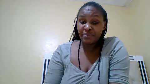 Snapshot of smartqueen1 chatting on 06-30-26, 12:22 Katerina online show from 06-30-26, 12:22