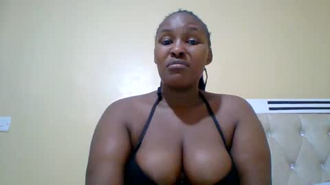 Snapshot of smartqueen1 chatting on 07-11-26, 01:30 Katerina online show from 07-11-26, 01:30