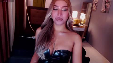 Snapshot of smasherqueen chatting on 05-23-26, 12:42 smasherqueen online show from 05-23-26, 12:42