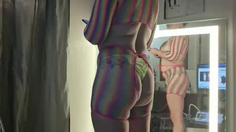 Snapshot of smashinganna916 chatting on 02-16-26, 09:49 smashinganna916 online show from 02-16-26, 09:49