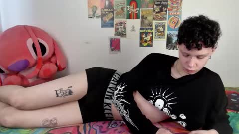 Snapshot of smcompany02 chatting on 05-02-26, 06:18 CactusGnom online show from 05-02-26, 06:18