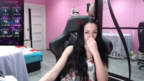 Snapshot of smile_cute_fox chatting on 11-14-25, 11:31 smile_cute_fox online show from 11-14-25, 11:31