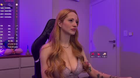 Snapshot of smilee_girl chatting on 06-18-26, 11:58 Emily Burns online show from 06-18-26, 11:58