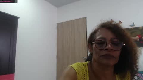 Smileth online show from 03-12-25, 04:13