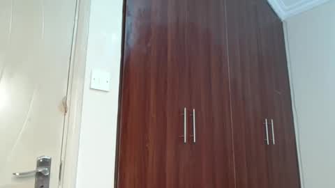 Smiley chocolate online show from 02-02-26, 08:46