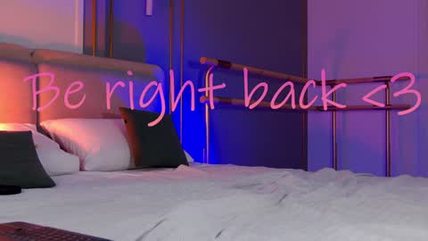 Mia online show from 02-01-25, 11:10