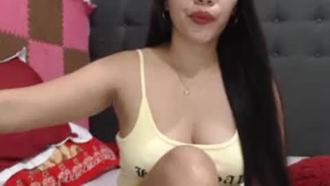 Snapshot of smilingbutt chatting on 06-26-26, 01:15 smilingbutt online show from 06-26-26, 01:15