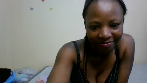 Snapshot of smillingmachine chatting on 07-25-26, 12:03 terry online show from 07-25-26, 12:03